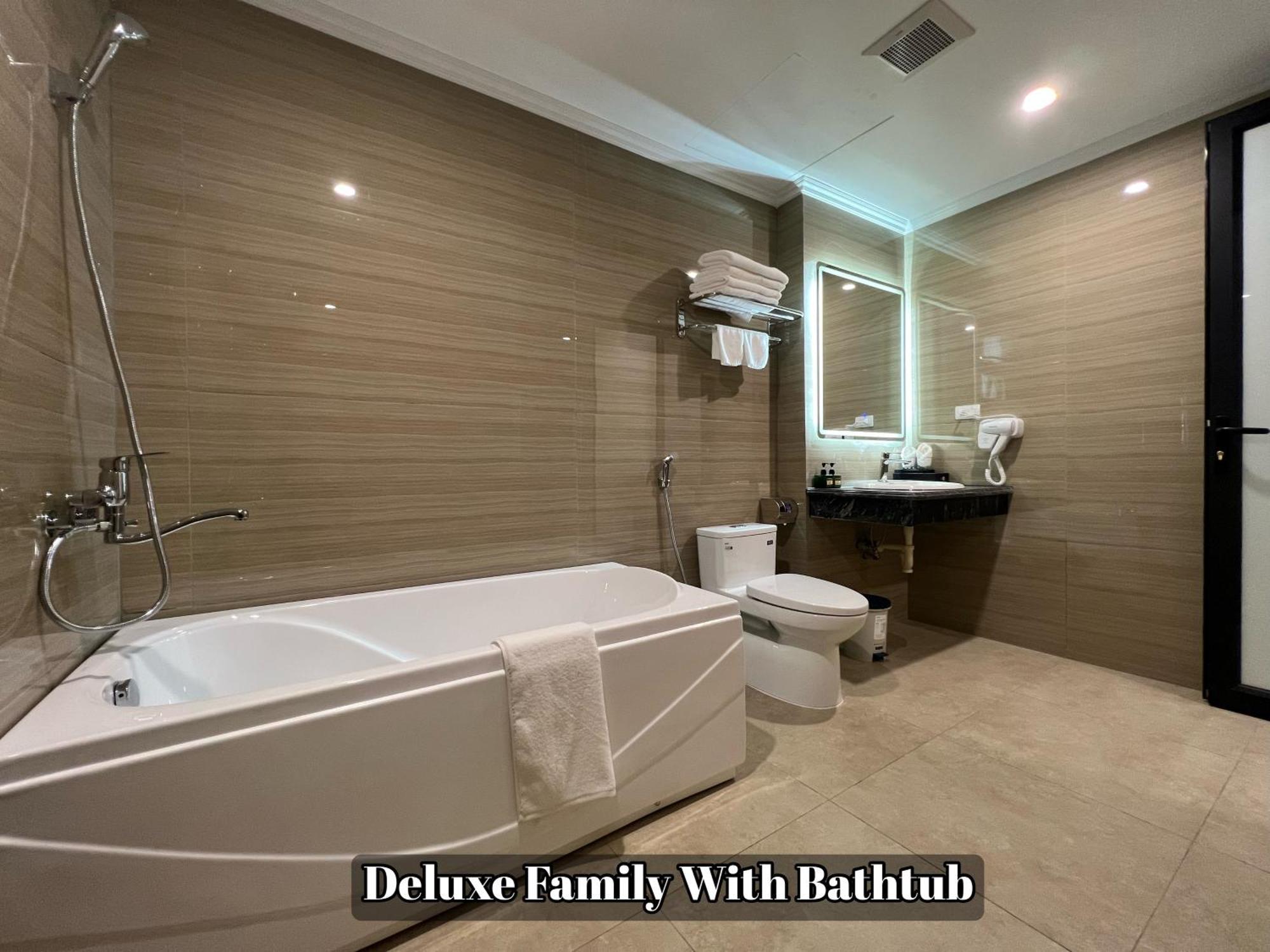 Grand Dragon Noi Bai Hotel Hanoi Buitenkant foto
